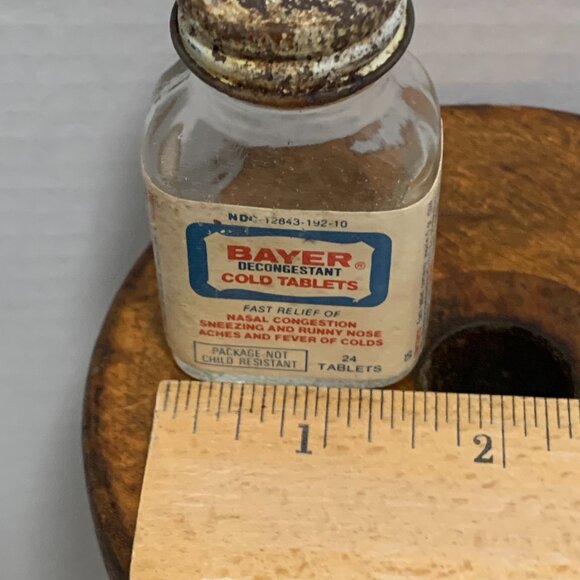 Vintage Bayer Decongestant Cold Tablets Glass Bottle - Picture 9 of 9